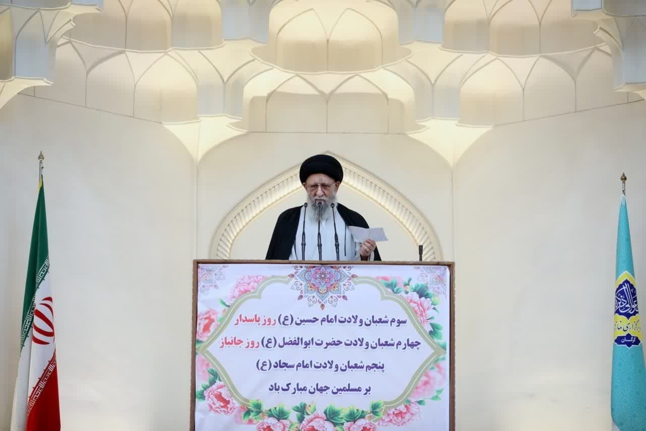 مسئولان باید با تلاش و تدبیر  بیشتر برای مشکلات مردم گام بردارند