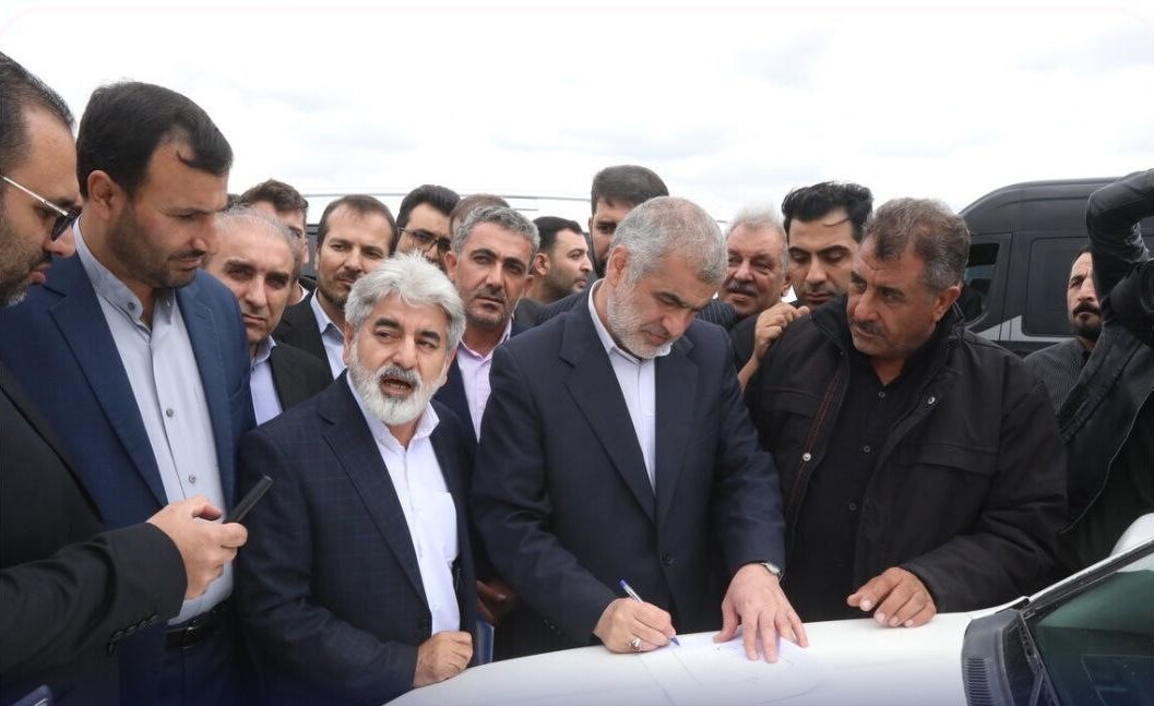 نائب رئیس مجلس از طرح توسعه فرودگاه پارس‌آباد بازدید کرد