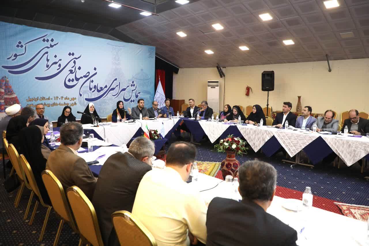 مردمی‌سازی صنایع‌دستی در دستور کار است/ ضرورت همگرایی و هم‌افزایی در صنایع دستی