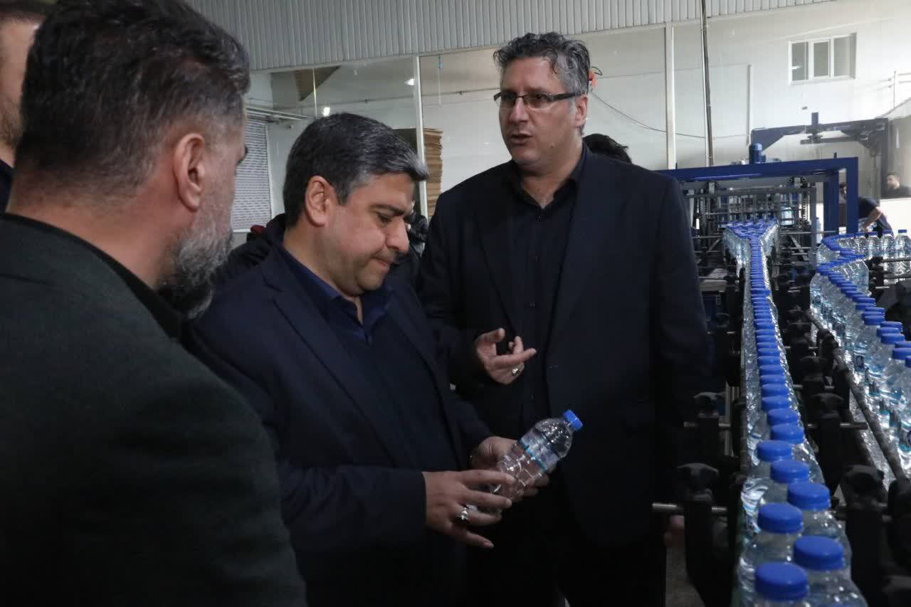 ۴ هزار میلیارد در حوزه تولید آب معدنی سرمایه گذاری شده است ۴ هزار میلیارد در حوزه تولید آب معدنی سرمایه گذاری شده است